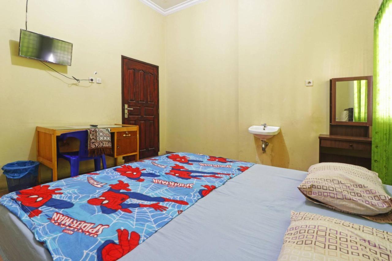 Wisma Cempaka 2 Syariah Hotel Parit  Eksteriør billede