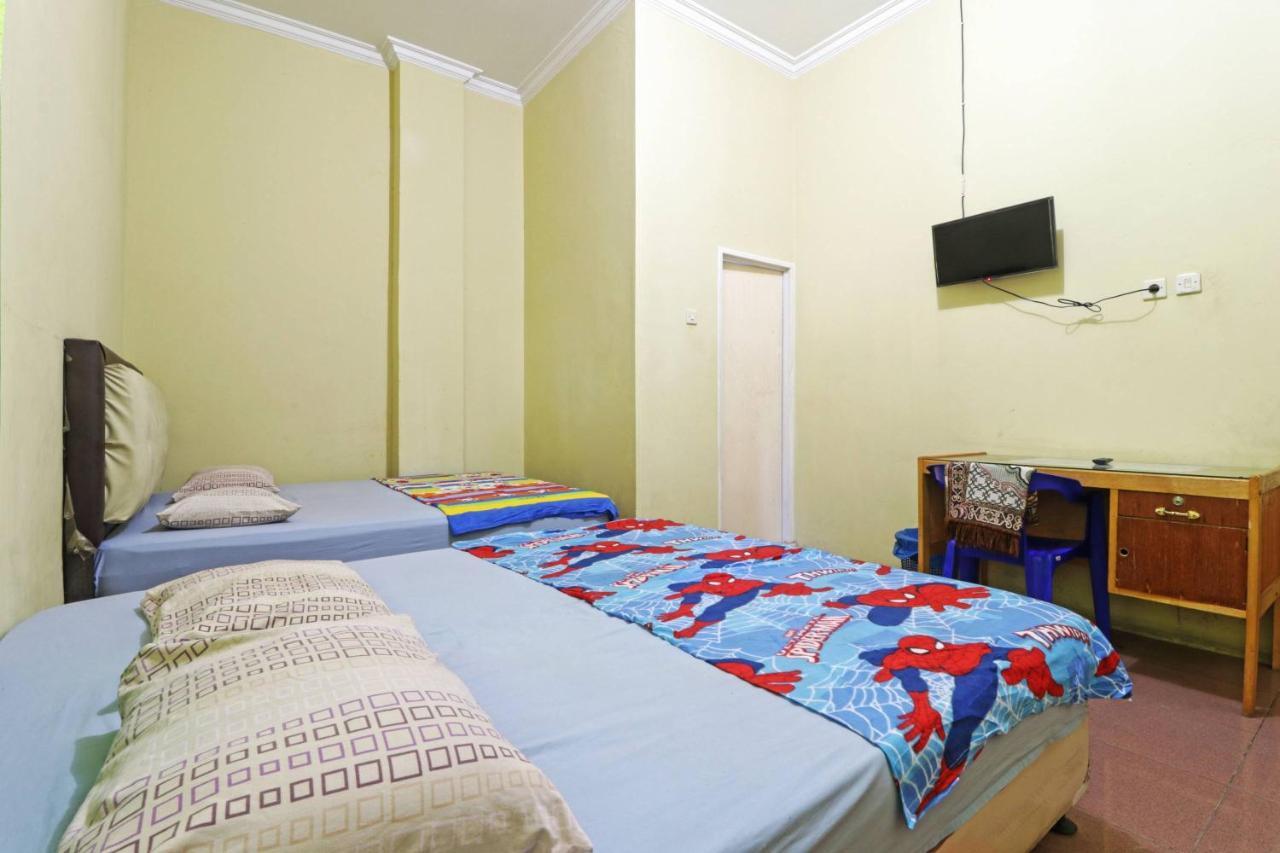 Wisma Cempaka 2 Syariah Hotel Parit  Eksteriør billede