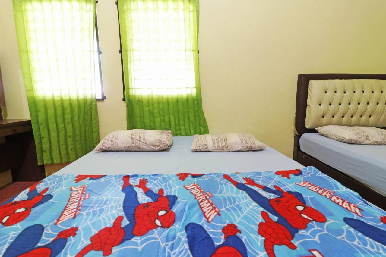Wisma Cempaka 2 Syariah Hotel Parit  Eksteriør billede